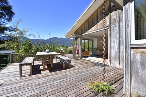 Photo of property in 3215 Archers Road, Tennyson Inlet, 7195