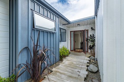 Photo of property in 184 Tukapa Street, Westown, New Plymouth, 4310