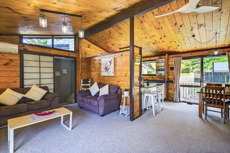 Photo of property in 222 Main Road South, Raumati South, Paraparaumu, 5032