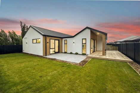 Photo of property in 16 Elsie Lange Way, Casebrook, Christchurch, 8051