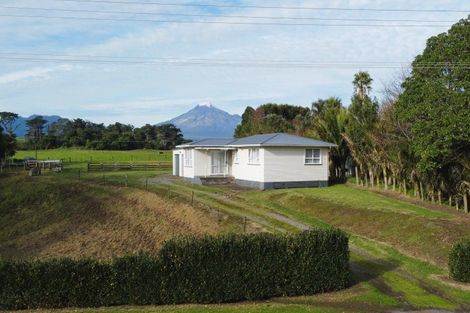 Photo of property in 6314 South Road, Pungarehu, Opunake, 4685