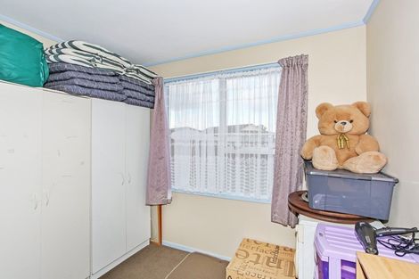 Photo of property in 10 Blackgate Place, Weymouth, Auckland, 2103