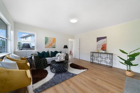 Photo of property in 6 Cajero Place, Green Bay, Auckland, 0604