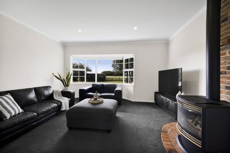 Photo of property in 14 Weld Street, Normanby, Hawera, 4614