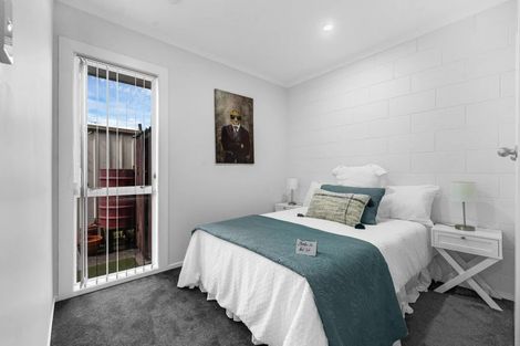 Photo of property in 2/56 Great South Road, Papatoetoe, Auckland, 2025