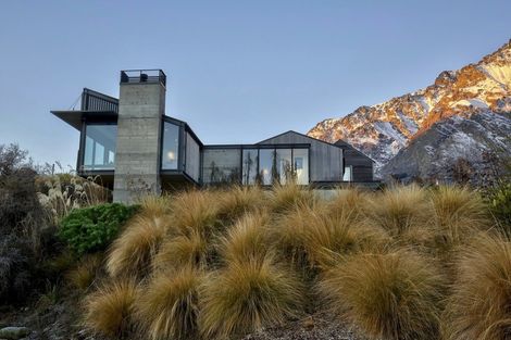 Photo of property in 52 Orford Drive, Jacks Point, Queenstown, 9371