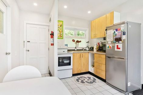 Photo of property in Parkland Flats, 17/51u Adams Terrace, Kelburn, Wellington, 6021
