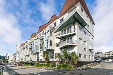 Photo of property in Qba Apartments, 1m/51 Webb Street, Mount Cook, Wellington, 6011