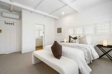 Photo of property in 2/40a Norwood Road, Bayswater, Auckland, 0622