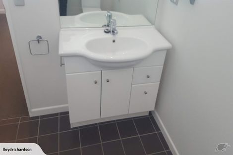 Photo of property in 11/27 The Rigi, Northland, Wellington, 6012