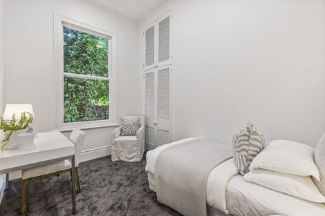 Photo of property in 25 Princes Street, Northcote Point, Auckland, 0627