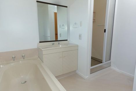 Photo of property in 15 Topaz Place, Bishopdale, Christchurch, 8053