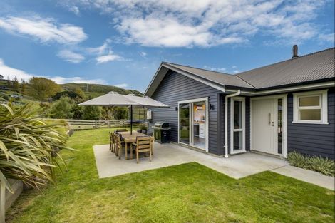 Photo of property in 66 Avery Road, Eskdale, Napier, 4182