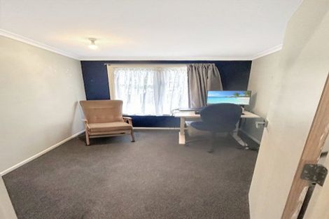 Photo of property in 3 Lincoln Road, Carterton, 5713