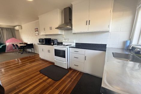 Photo of property in 2/204a Park Road South, Akina, Hastings, 4122