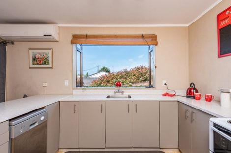 Photo of property in 23 Hurley Road, Paraparaumu Beach, Paraparaumu, 5032