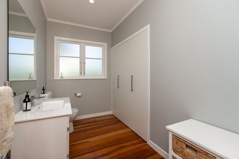 Photo of property in 14 Leybourne Avenue, Waikanae, 5036