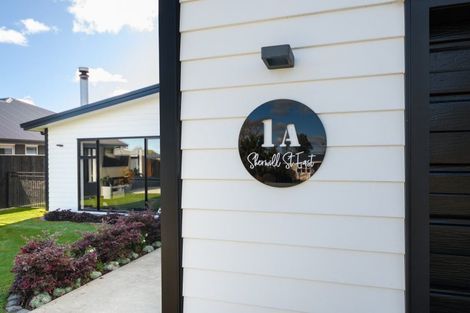 Photo of property in 1a Sherwill Street East, Feilding, 4702