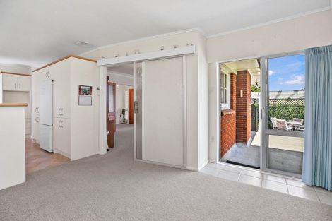 Photo of property in 25 Chedworth Avenue, Chedworth, Hamilton, 3210