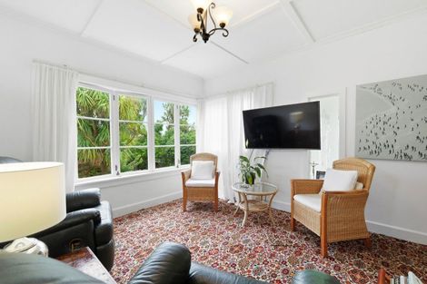 Photo of property in 88 Vivian Street, New Plymouth, 4310