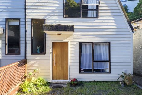 Photo of property in 24f2 Akatea Street, Berhampore, Wellington, 6023