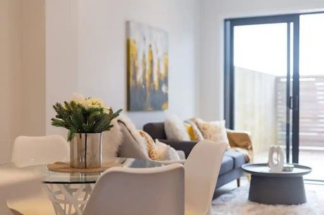 Photo of property in 27 Meg Lane, Glen Eden, Auckland, 0602
