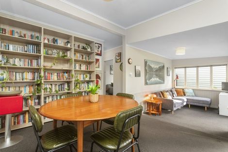 Photo of property in 19 Rimu Street, New Lynn, Auckland, 0600