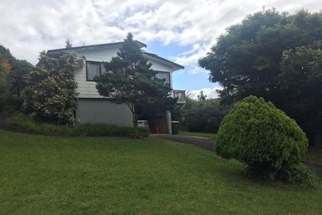 Photo of property in 5 Camilla Grove, Totara Vale, Auckland, 0629