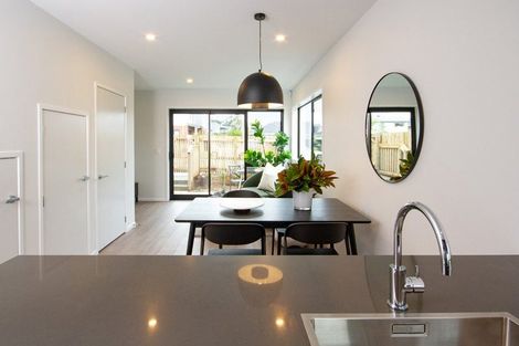 Photo of property in 5 Whati Lane, Henderson, Auckland, 0612