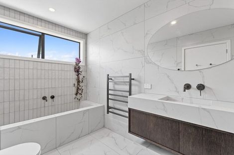 Photo of property in 9 Mcdonald Street, Wanaka, 9305