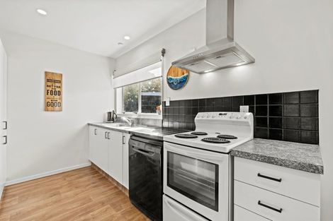 Photo of property in 99a Bower Avenue, New Brighton, Christchurch, 8083