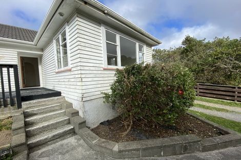 Photo of property in 158f1 Newlands Road, Newlands, Wellington, 6037