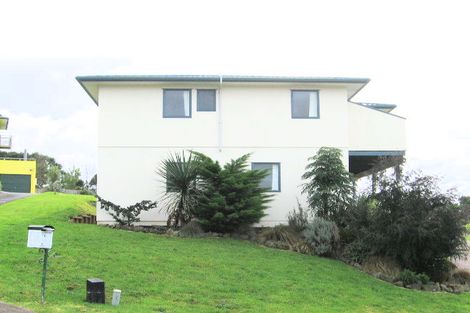 Photo of property in 12 Kassa Rise, Helensville, 0800
