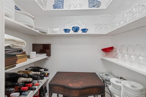 Photo of property in 48 Paraekaretu Street, Hunterville, 4730