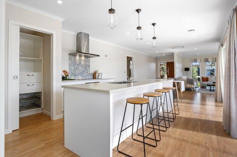 Photo of property in 16 Tiaki Way, Cambridge, 3434