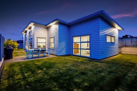 Photo of property in 17 Victoria Street, Hawera, 4610