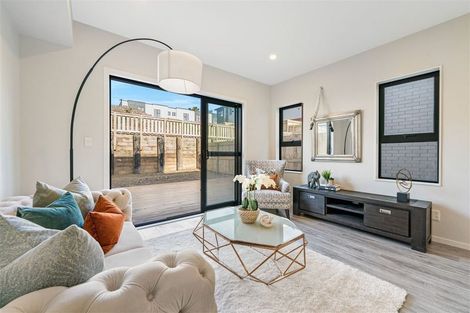 Photo of property in 36 Paina Crescent, Massey, Auckland, 0614