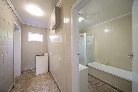 Photo of property in 2 Hamlet Street, Stratford, 4332