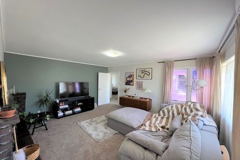 Photo of property in 23 Paton Avenue, Te Atatu South, Auckland, 0610