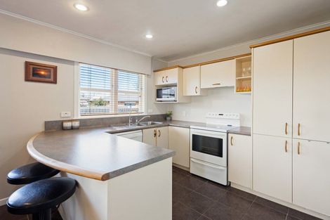 Photo of property in 17 Filmer Place, Melville, Hamilton, 3206
