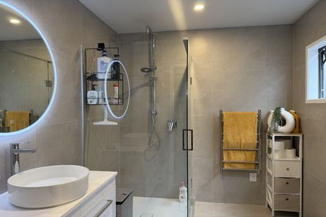 Photo of property in 33 Bristol Freighter Road, Hobsonville, Auckland, 0616