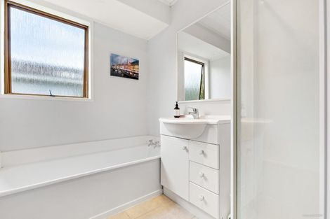 Photo of property in 34 Spinella Drive, Bayview, Auckland, 0629