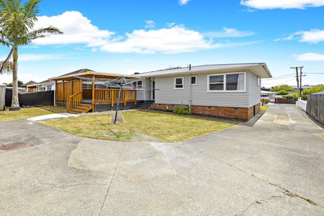 Photo of property in 16 Lyncroft Street, Mangere East, Auckland, 2024