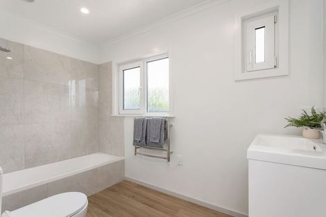 Photo of property in 59 Pacific Road, North New Brighton, Christchurch, 8083