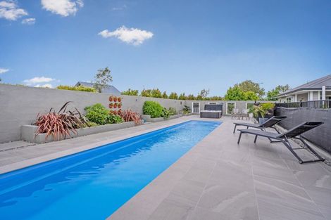 Photo of property in 10 Austin Drive, Whitianga, 3510