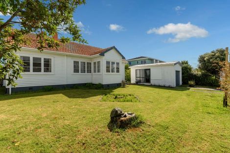 Photo of property in 15 Ngatai Road, Otumoetai, Tauranga, 3110