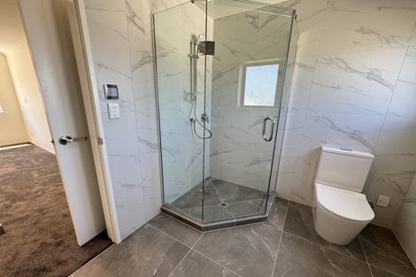 Photo of property in 22d Toru Street, Te Atatu Peninsula, Auckland, 0610