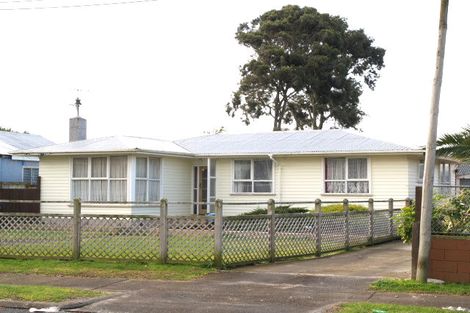 Photo of property in 4 Burbridge Road, Favona, Auckland, 2024