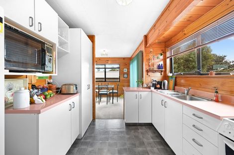 Photo of property in 2 Emma Place, Pukete, Hamilton, 3200