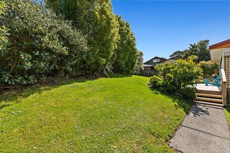 Photo of property in 28 Kotinga Avenue, Glen Eden, Auckland, 0602
